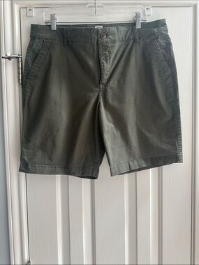 GAP Olive Green Women's Bermuda Shorts Women’s 16 Casual Comfy Cotton